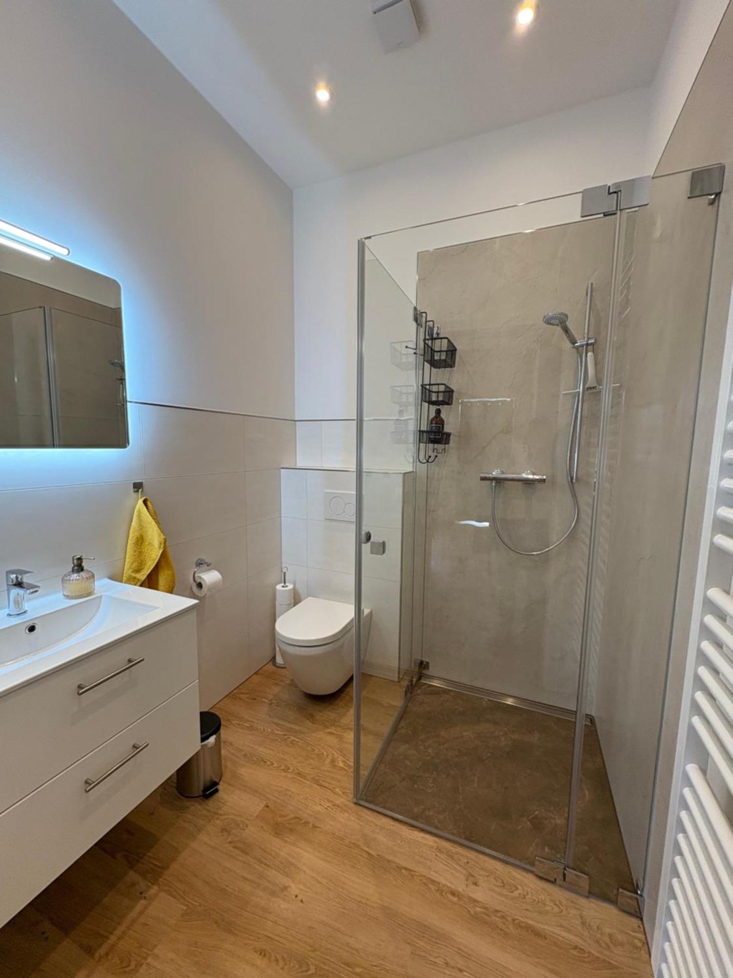 1 Landeskrone Appartement *